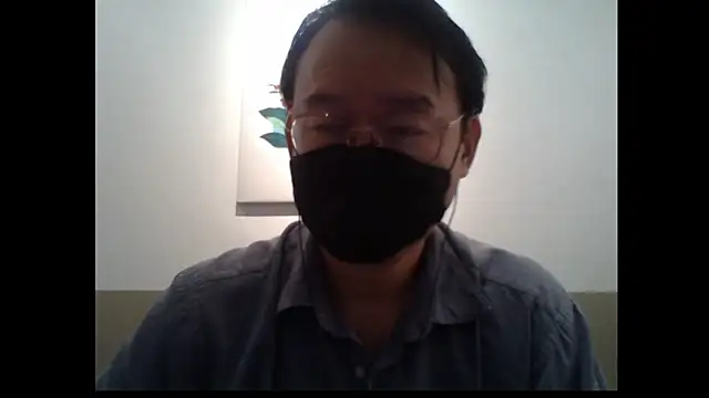 Онлайн чат XXX littlegoddyboy