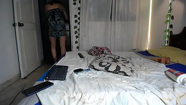 ivonne__hott1 现场XXX聊天