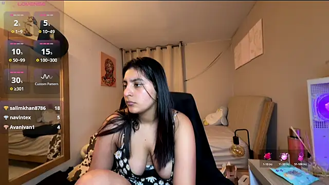 cloe_small: онлайн-секс-чат