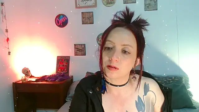 Pokazy przed kamerką – Catamilf77