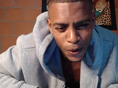 MAXIMO_JHONS: онлайн-секс-чат