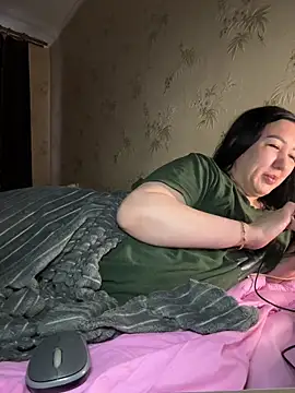 Naughtbaby_2025のライブXXXチャット