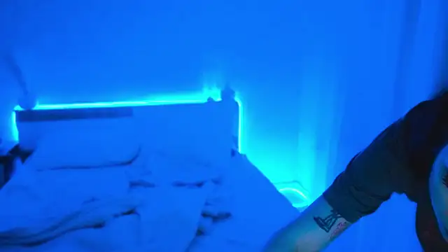 TianaHot777のライブXXXチャット