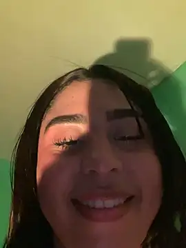 Ambar_VipのライブXXXチャット