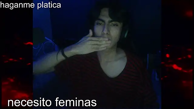 Chat XXX en directo de KonanStrip