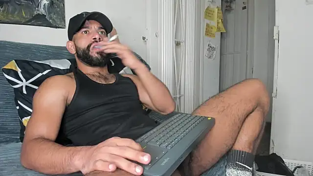 sweatyhairypig23 Obrolan Langsung XXX