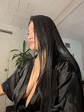 lucianaroy: онлайн-секс-чат