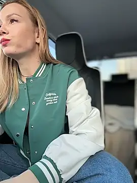 LavenderHot élő XXX-chatje