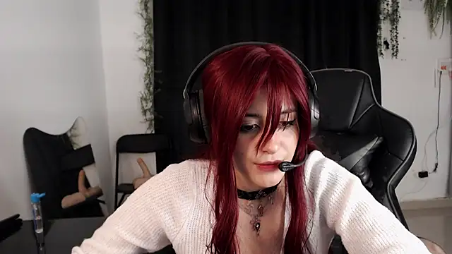 lizzy-c-e-e: απευθείας συνομιλία ΧΧΧ