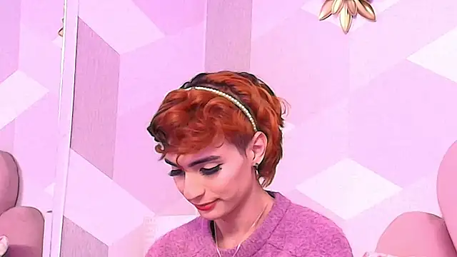 KylieMonnett: онлайн-секс-чат