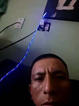 Czat XXX na żywo – Boogiehtx713