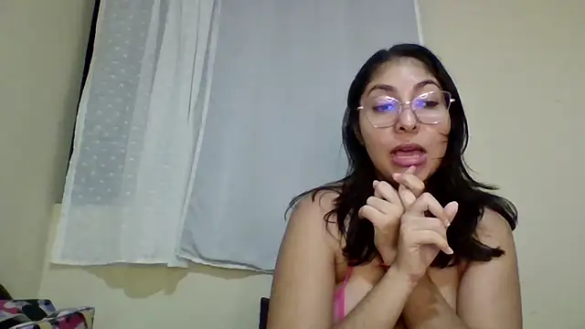 Chat +18 de hotbunnysweet69 ao vivo