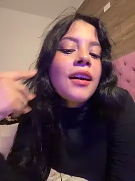 Chat XXX en directo de EmillieX