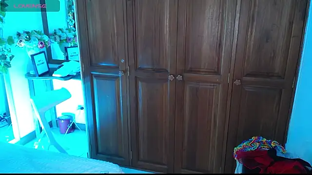 kiitty_devil Adlı Modelin Canlı XXX Sohbeti