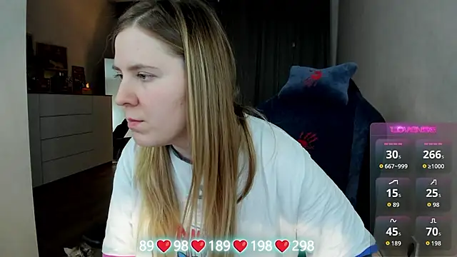 Olivia_Munk: απευθείας συνομιλία ΧΧΧ