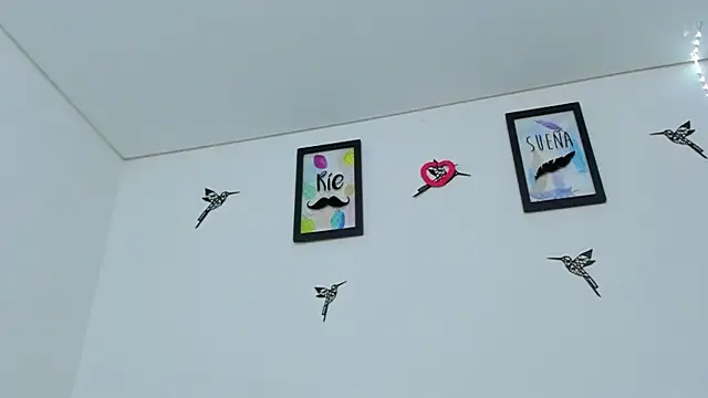 im_sarah34のライブXXXチャット