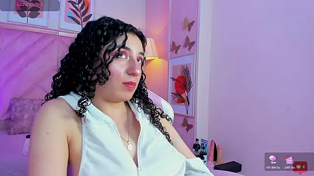 Chat XXX en directo de DemiJones_