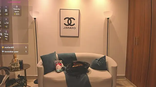 raven_stonee Adlı Modelin Canlı XXX Sohbeti