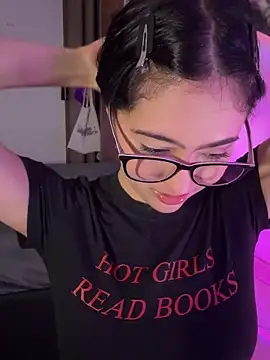 HinaSweet Chat XXX in diretta