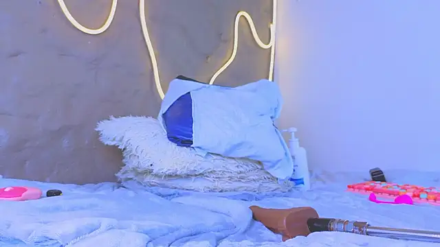 Isa__Blanc Adlı Modelin Canlı XXX Sohbeti