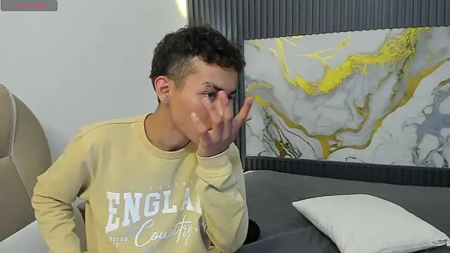 Chat +18 de TaylerMiles ao vivo