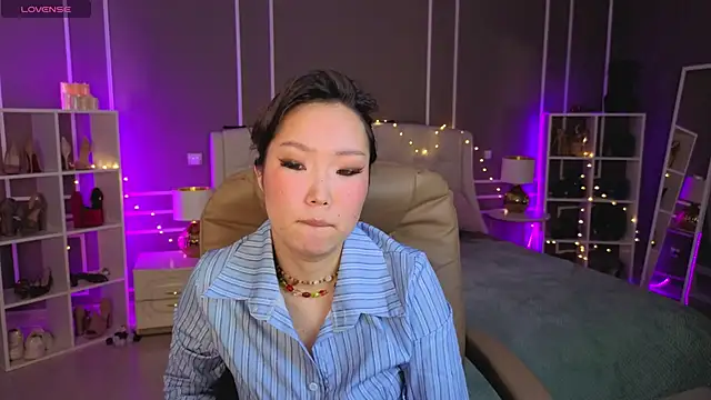 ElinaMotion 现场XXX聊天