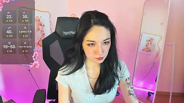 AliceeinWonderlanddd: онлайн-секс-чат