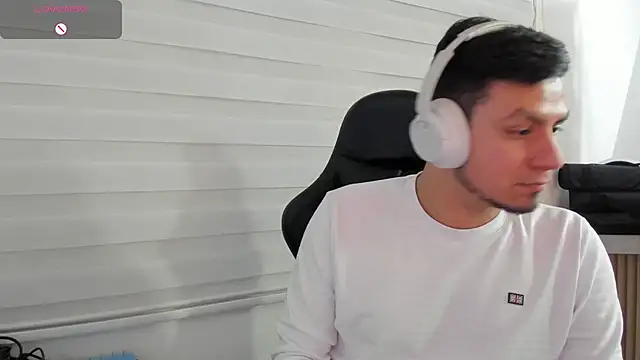 Rick_Adams webkamerás műsora