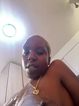 Chat +18 de sexxyykittyy ao vivo