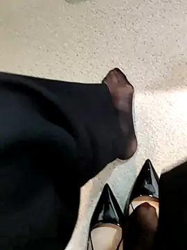 ialnuyoa_h Live XXX-chat