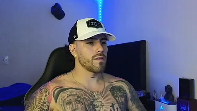 Ades_Lowe Webcamshow