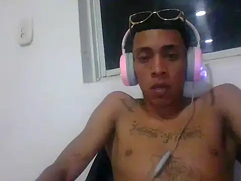 Skinny_horny_boy Show in webcam