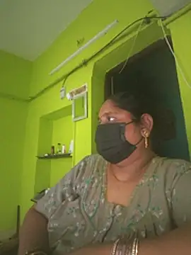 Villageanuty Adlı Modelin Canlı XXX Sohbeti