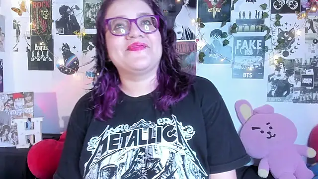 hellen_alexa: διαδικτυακό σόου στην κάμερα