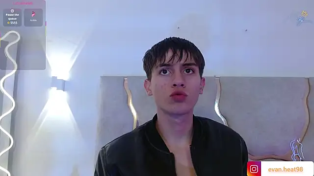 Chatroom XXX en direct de EVAN_TAY