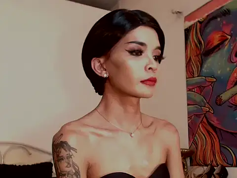 PHLauraLove Adlı Modelin Canlı XXX Sohbeti