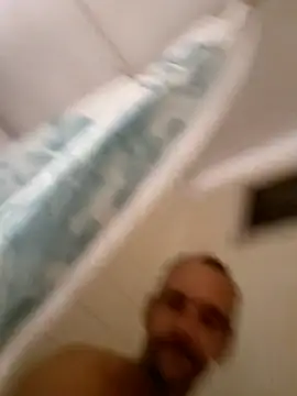 Hungwell1515's Live XXX Chat