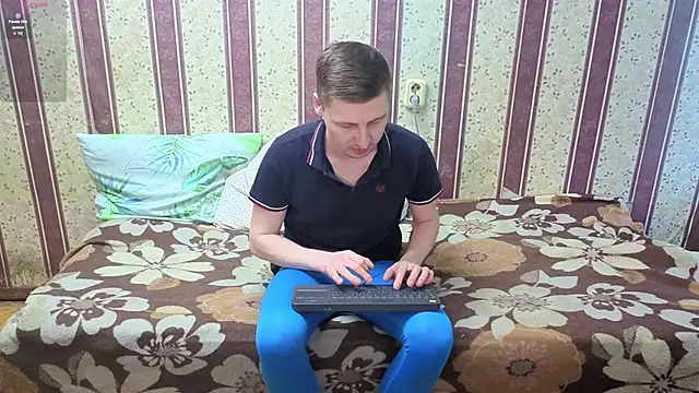 darienlarge's Webcam Show