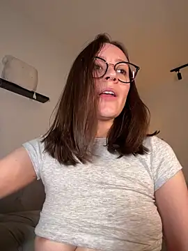 Chatroom XXX en direct de Eva_kinkystudent