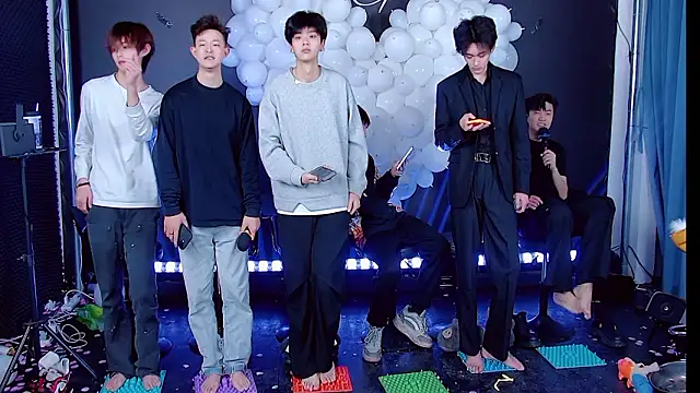 TNT-001 Chat XXX in diretta