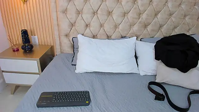 Maxii18_ Webcam show