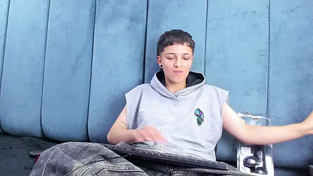 Megan_Thompson_'s Live XXX Chat