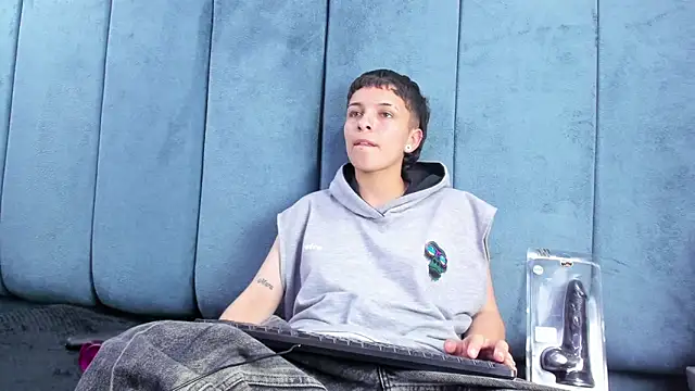 Chatroom XXX en direct de Megan_Thompson_