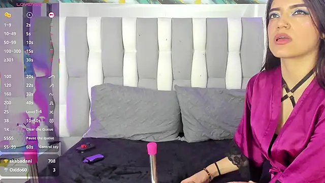 Chat +18 de IsaDiiaz ao vivo