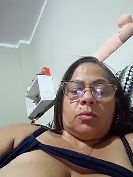 Chatroom XXX en direct de Angie_milf50