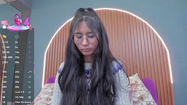 NayeCloud's Live XXX Chat