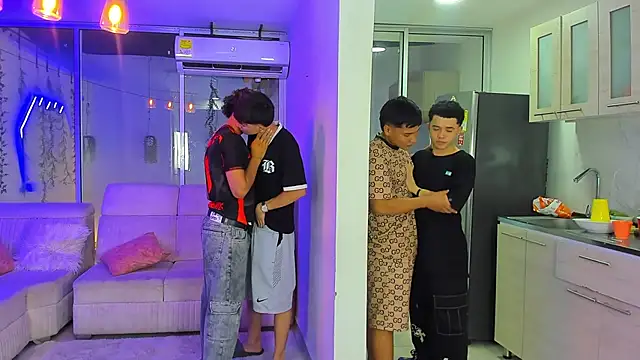 Houseofwarrios: απευθείας συνομιλία ΧΧΧ