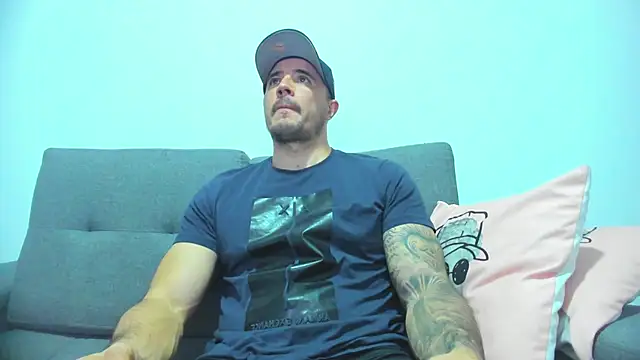 Онлайн чат XXX Dagoti