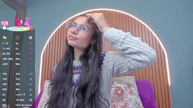 دردشة NayeCloud الجنسية الم باشرة