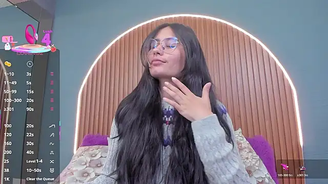 NayeCloud's Live XXX Chat